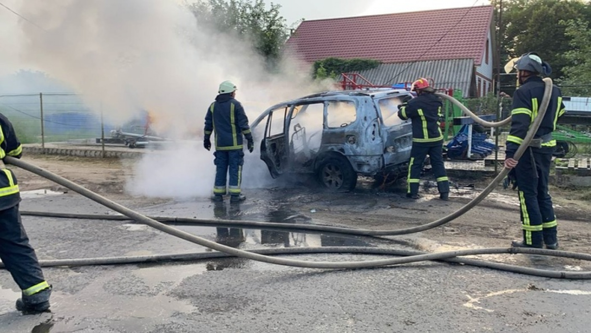В оккупированном Старобельске взорвано авто с «начальником МРЭО» — Луганская ОВА