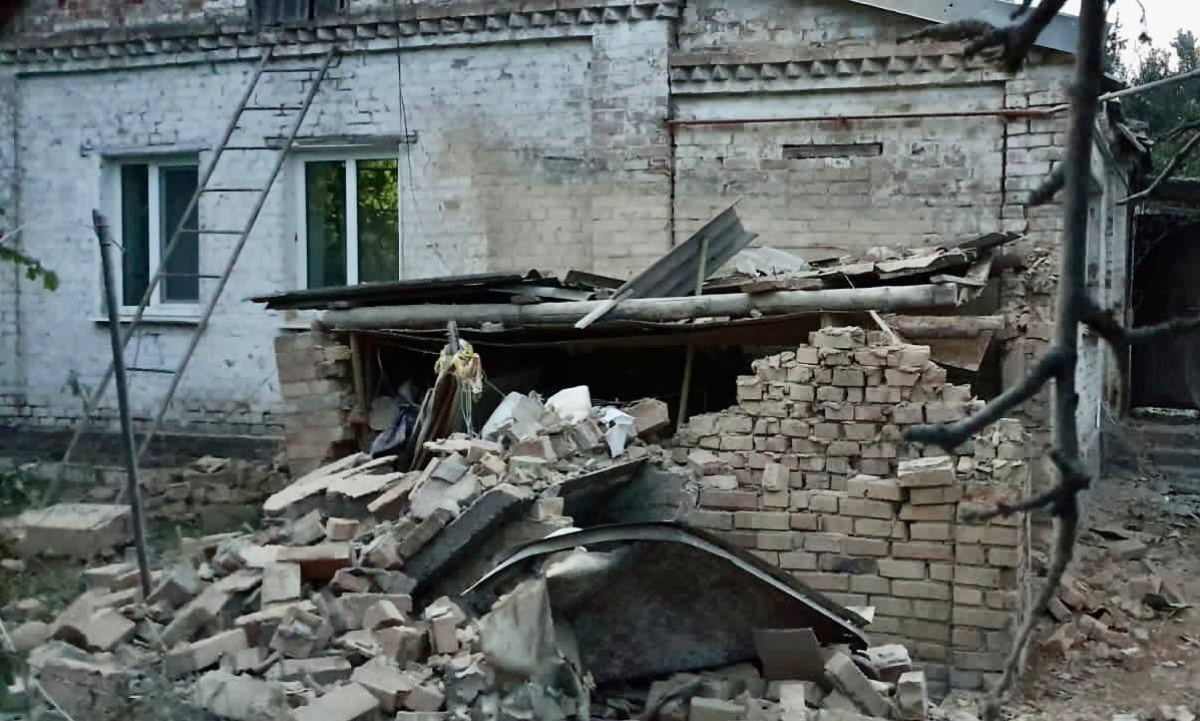 Тричі за ніч війська РФ обстріляли Нікопольський район Дніпропетровської області