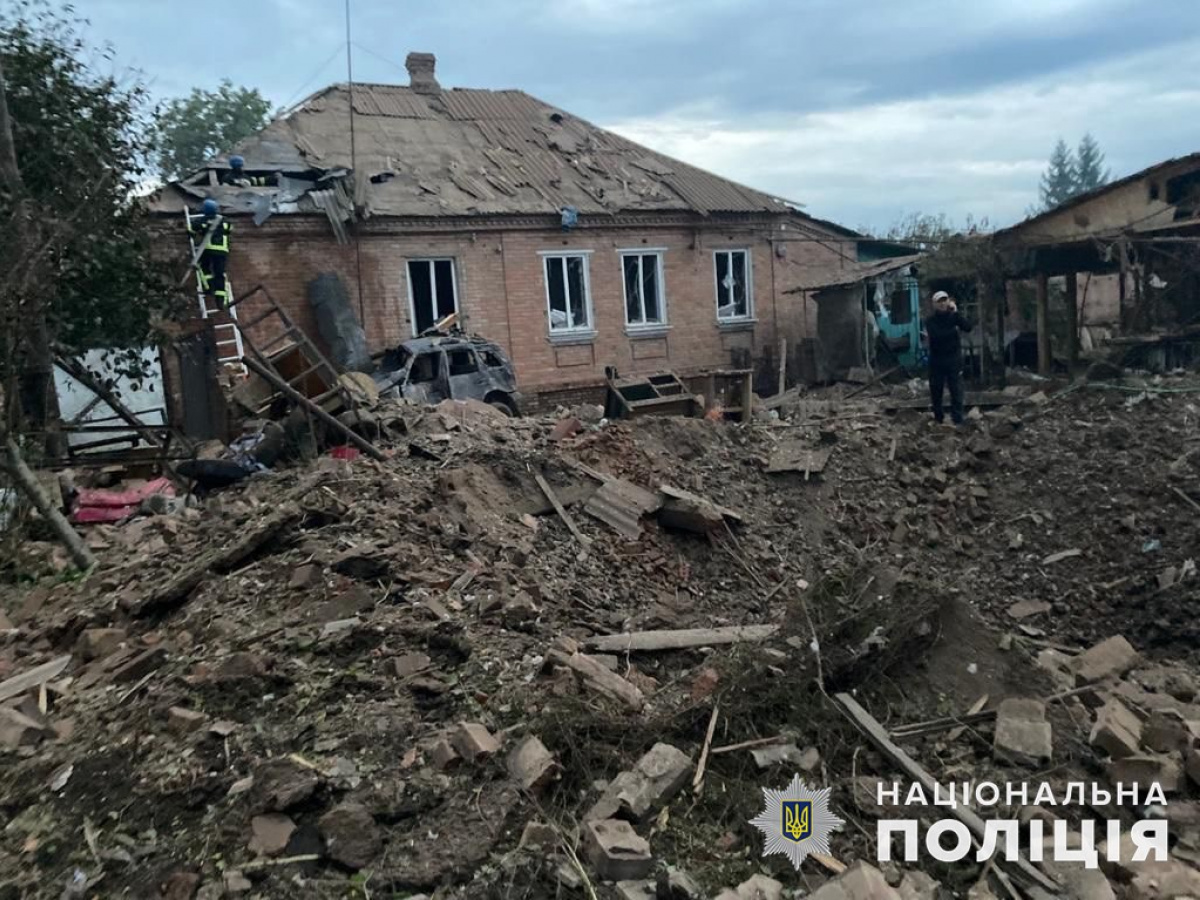 Поліцейські зафіксували наслідки 25 ударів армії РФ по Донецькій області