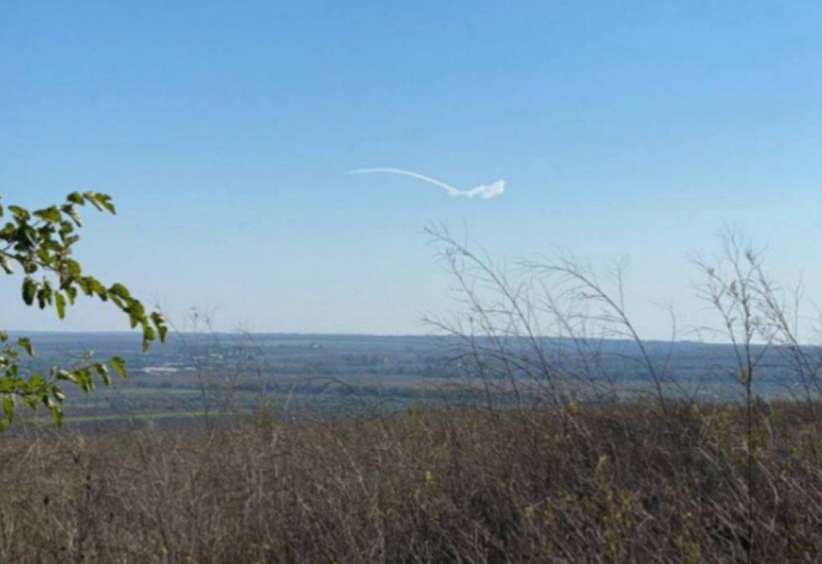 В небе над Донецкой областью сбили ракету — местные Telegram-каналы
