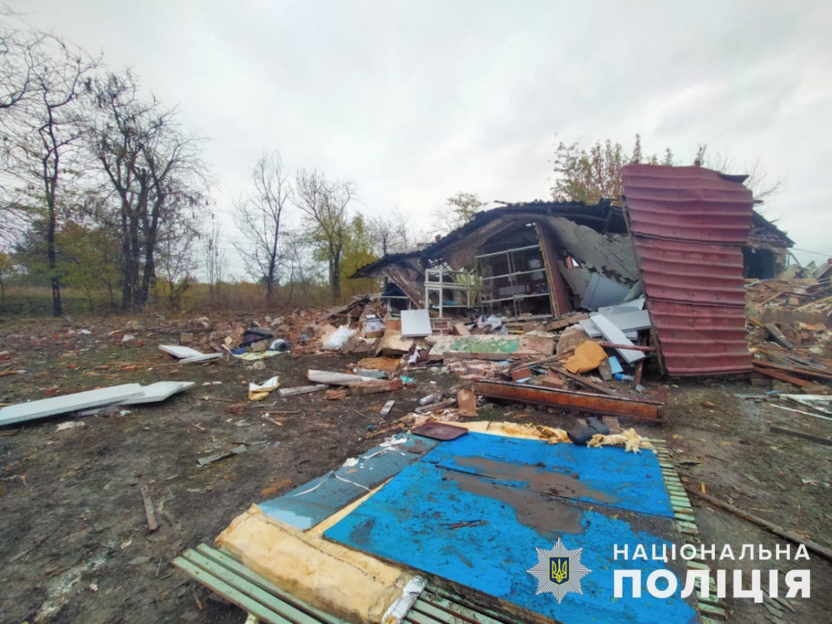 Оккупанты обстреляли 19 жилых домов в Донецкой области за сутки