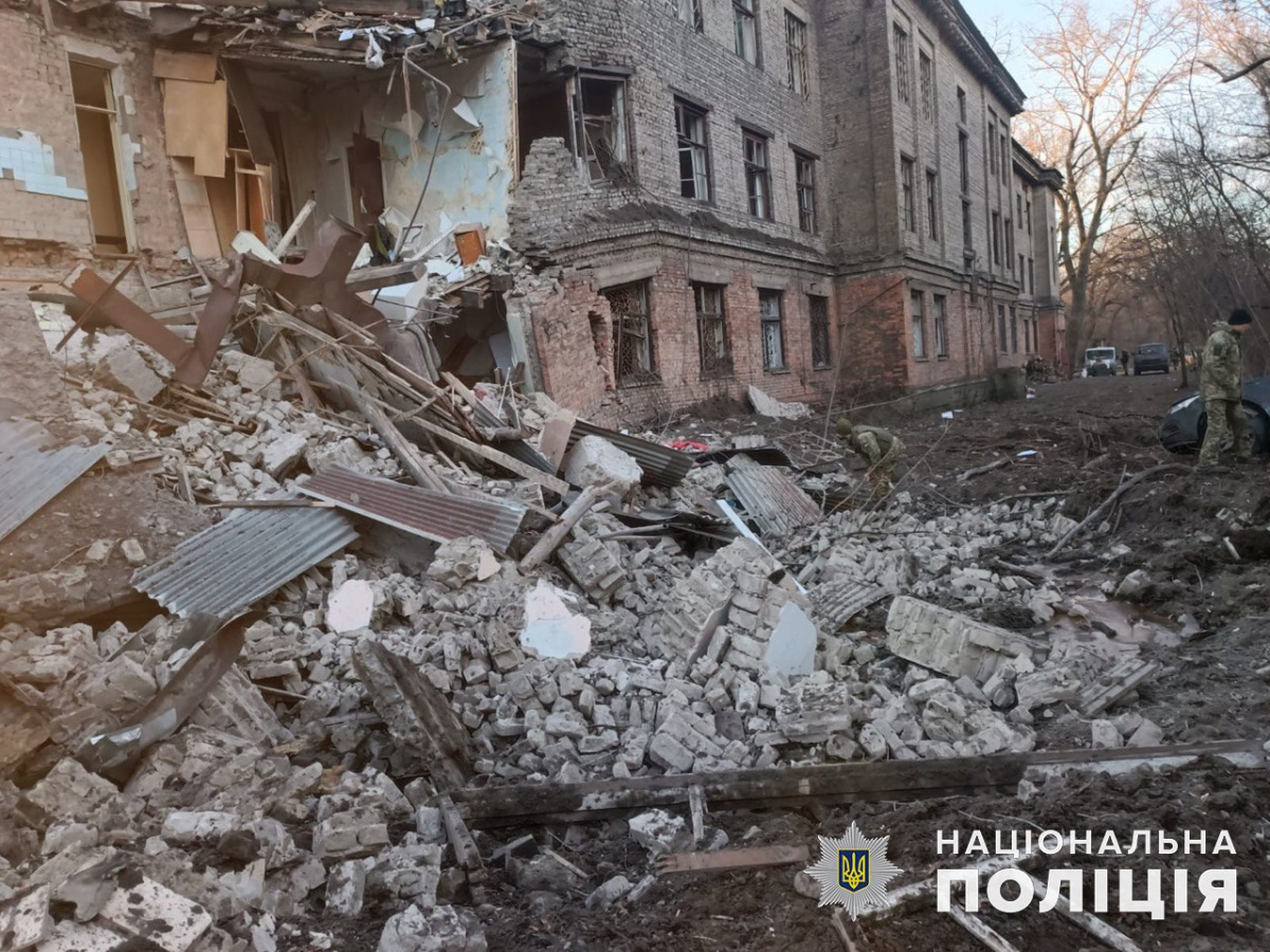 За сутки оккупанты разрушили 25 гражданских объектов Донецкой области