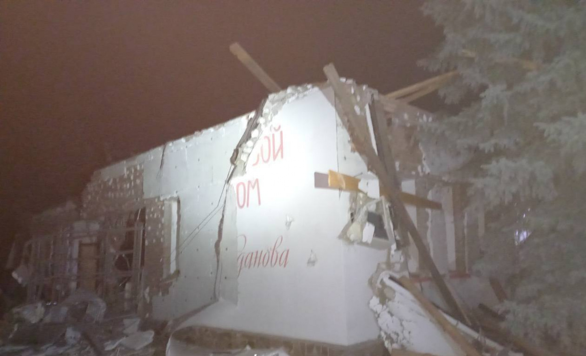 Уничтоженный «Гостевой дом Жданова» в Кадиевке, где базировалась ЧВК «Вагнера». Фото: соцсети