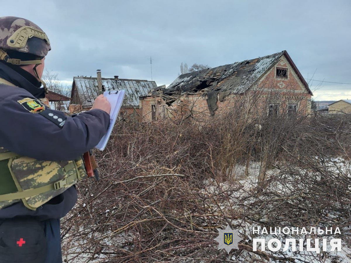 Войска РФ за сутки обстреляли 13 населенных пунктов Донецкой области. Фото: Полиция Донецкой области 