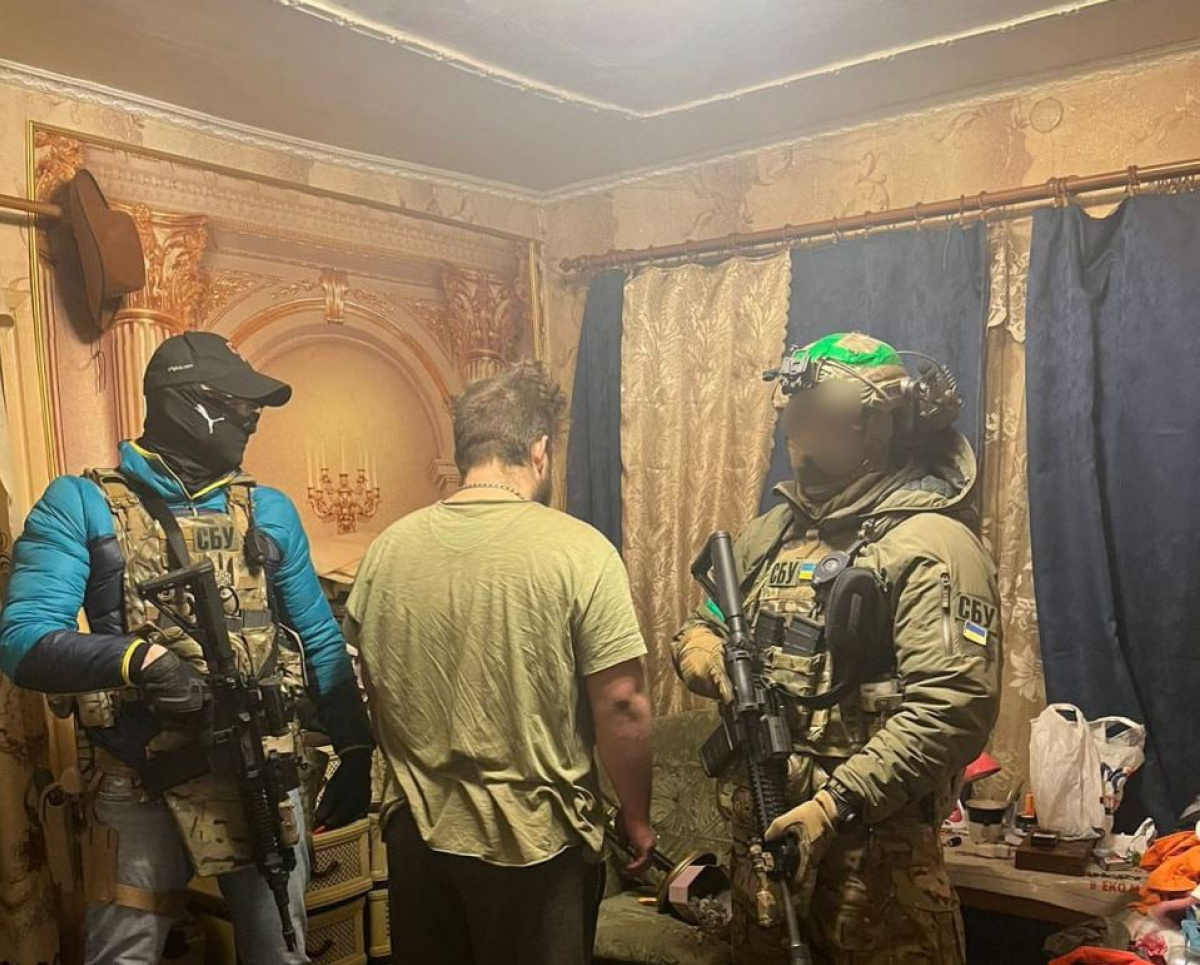 У Мирнограді затримано інформатора російських окупантів. Фото: Донецька обласна прокуратура