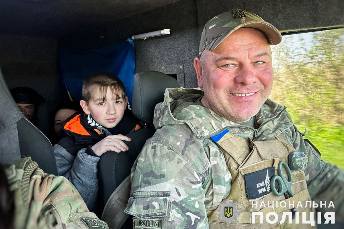 Эвакуация из Максимильяновки. Фото: полиции