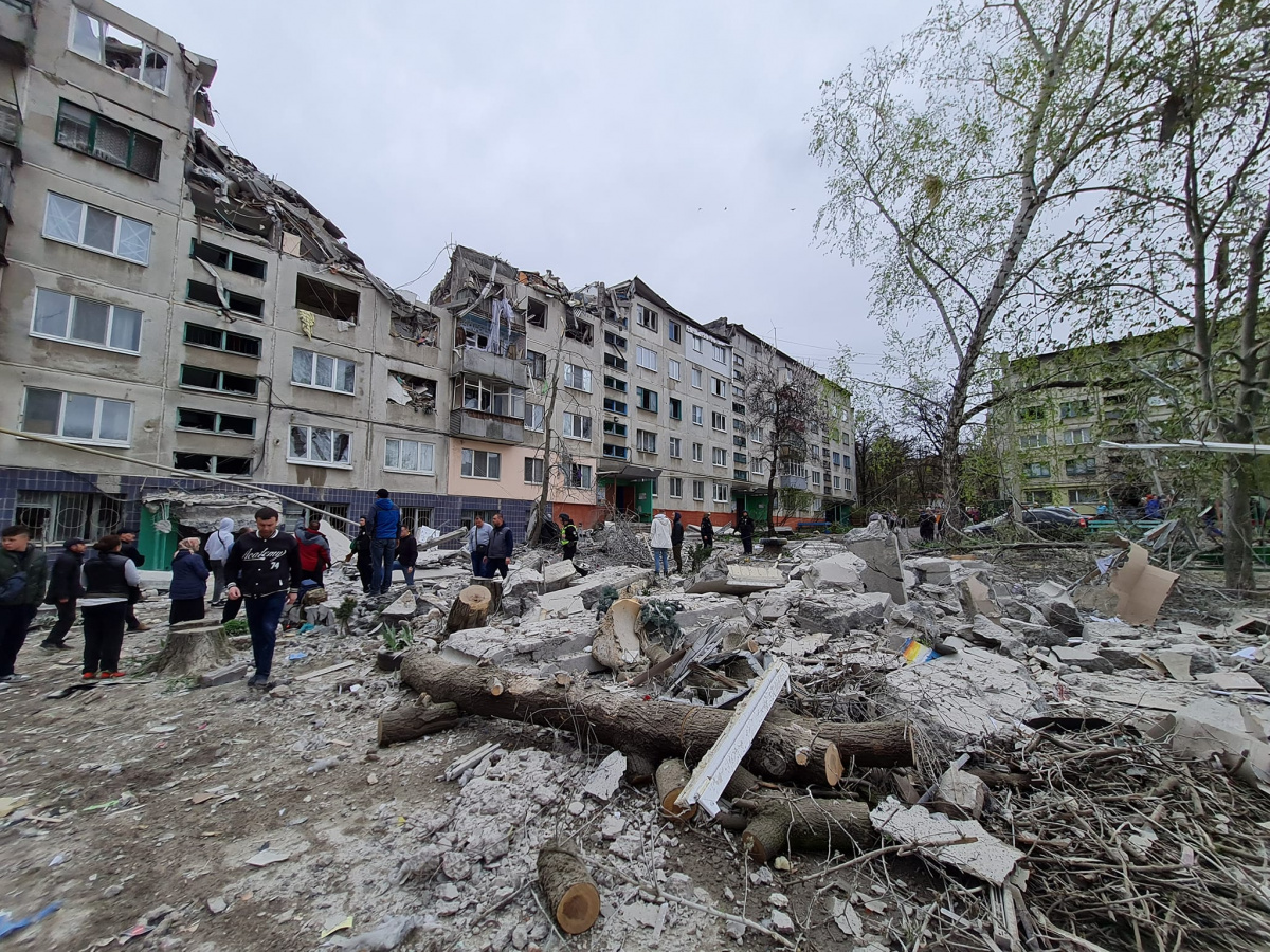 Последствия удара по Славянску. Фото: ДонОВА
