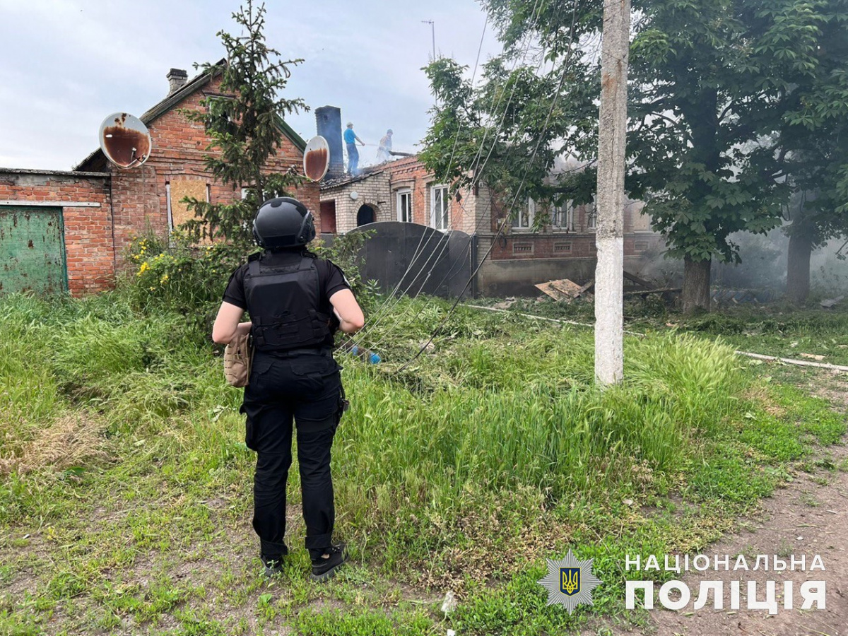 Войска РФ за сутки разрушили в Донецкой области 20 жилых домов. Фото: Полиция Донецкой области