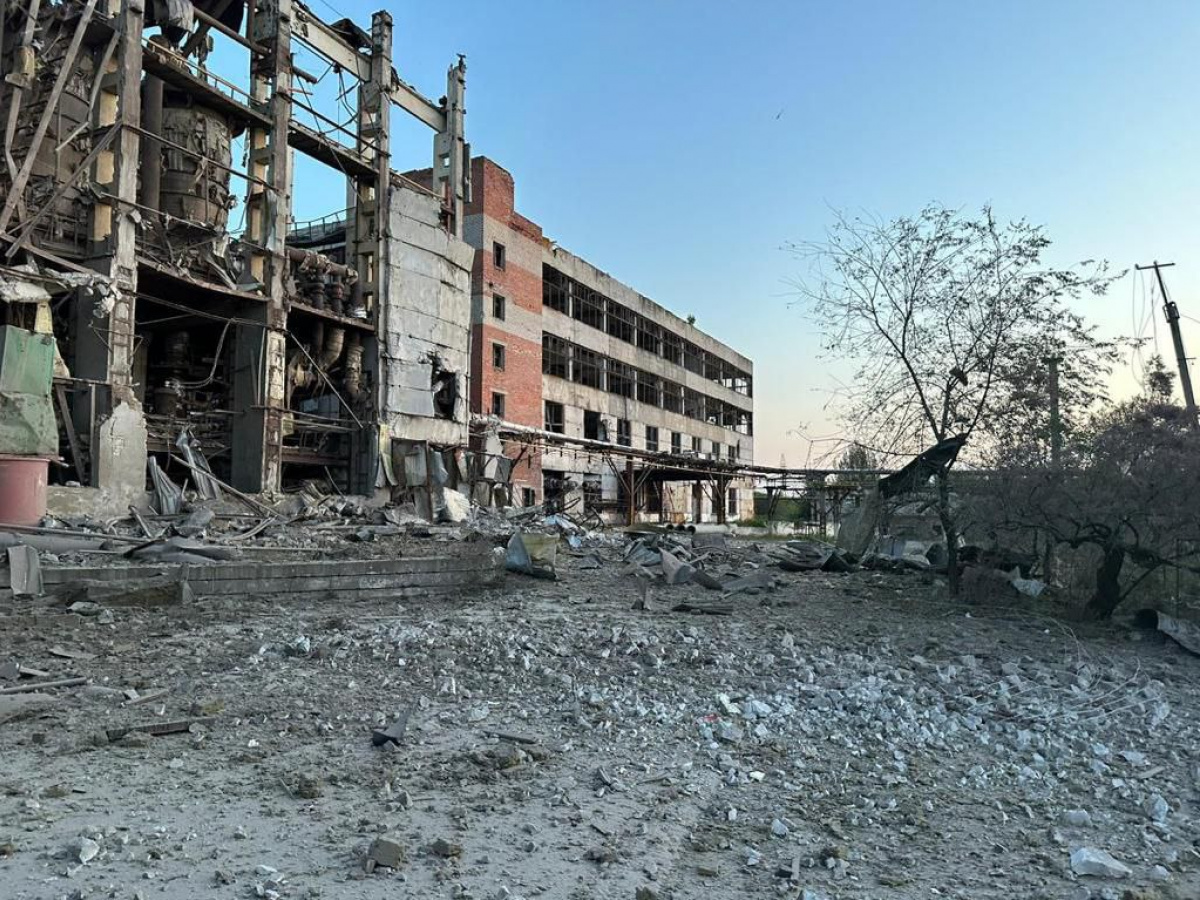 За сутки российские военные повредили и разрушили ряд домов в Донецкой области