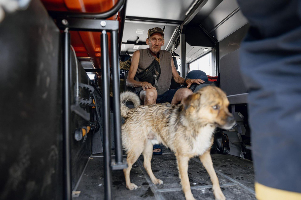 Эвакуация животных из подтопленных зон Херсонской области
