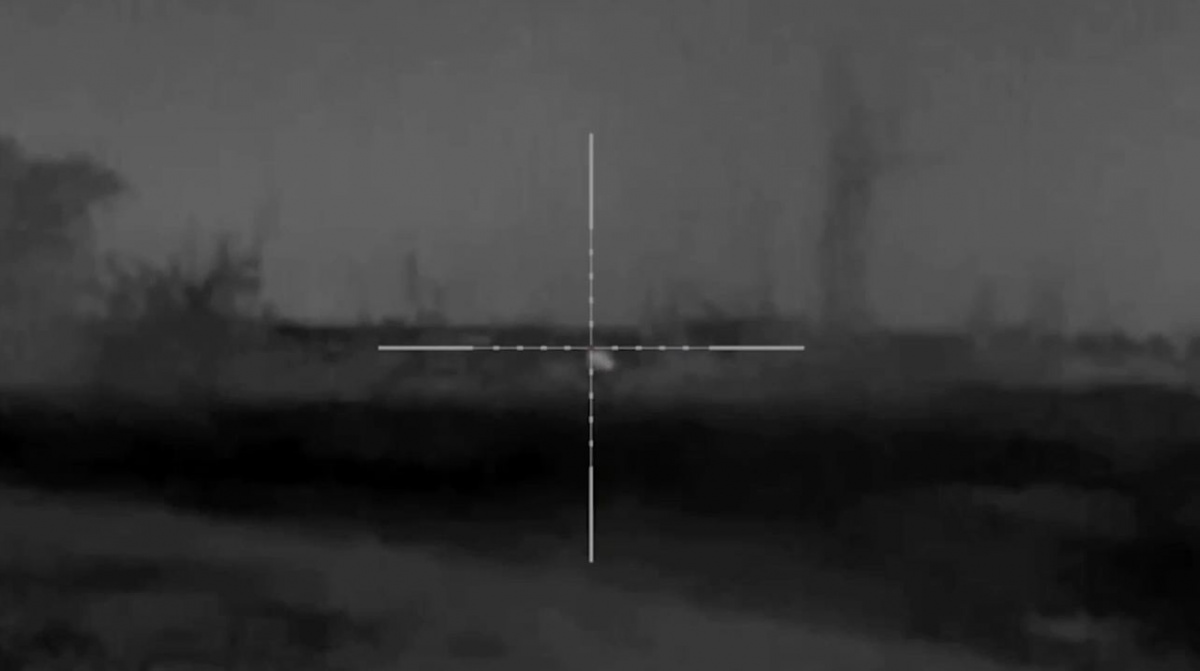 У ЗСУ показали, як у районі Бахмута українські снайпери вбивають військових РФ. Скрин з відео Олександра Сирського