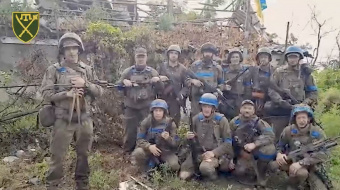 Украинские военные в Ровнополе. Кадр из видео