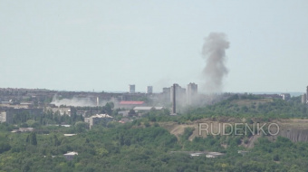 Пожежа на заводі «Топаз» у Донецьку. Кадр із відео