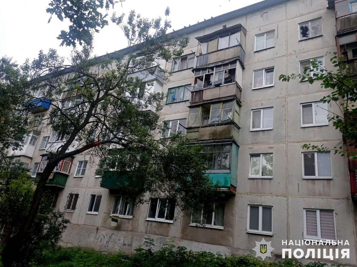 ВС РФ обстреляли 28 гражданских объектов в Донецкой области, из них 18 жилых домов. Фото: Полиция Донецкой области