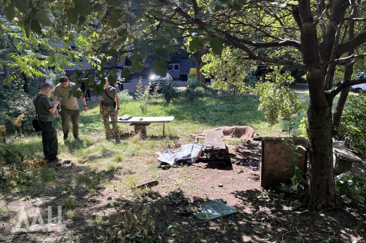 В Донецке коммунальщики погибли от детонации взрывоопасного предмета