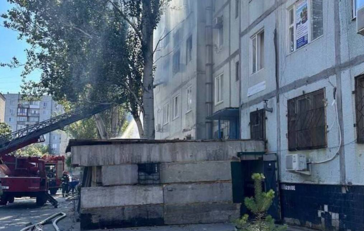 Наслідки удару по будівлі поліції окупованого Енергодару. Фото: соцмережі