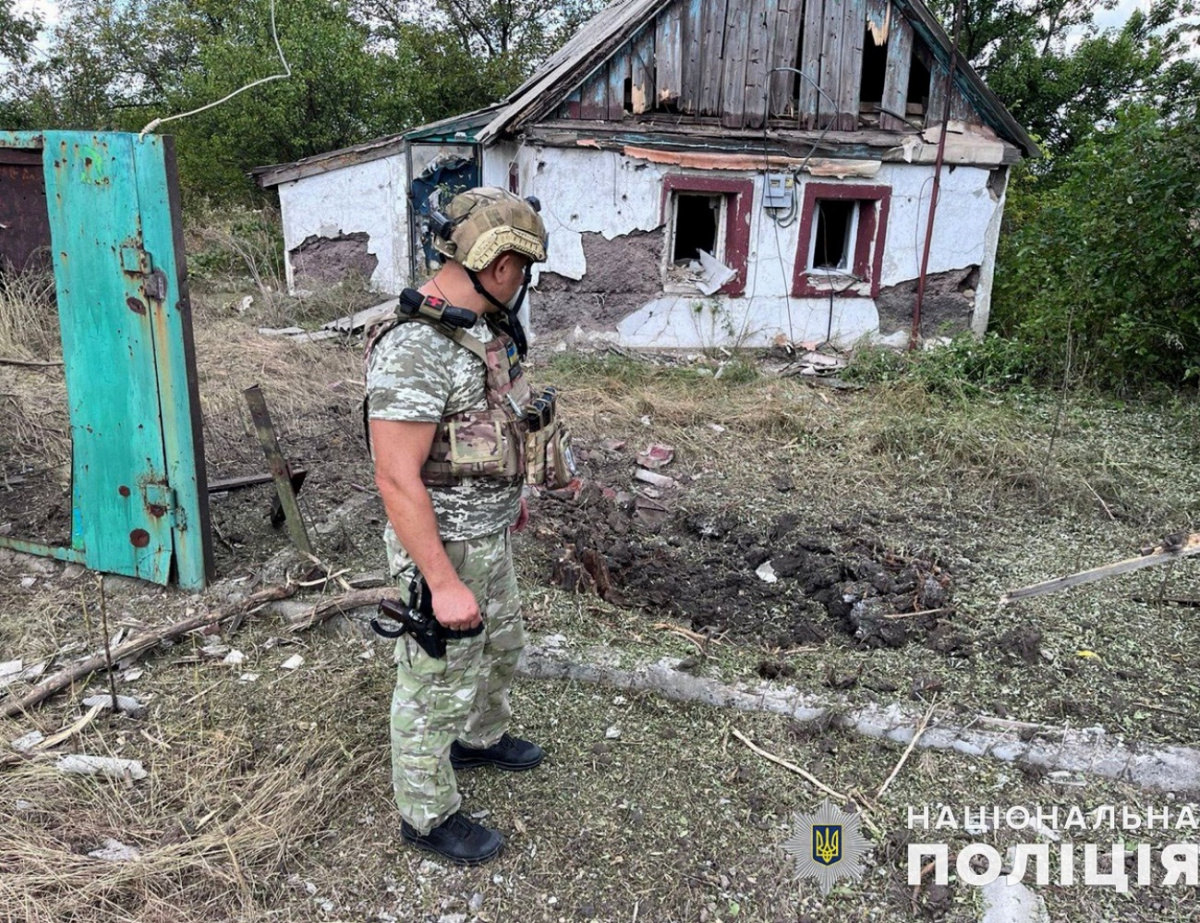 Поліція фіксує обстріл Донецької області. Фото: Національна поліція Донецької області