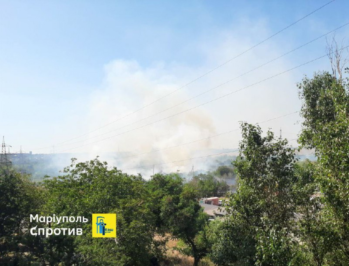 В Мариуполе партизаны подожгли базу оккупантов. Фото: Петр Андрющенко 