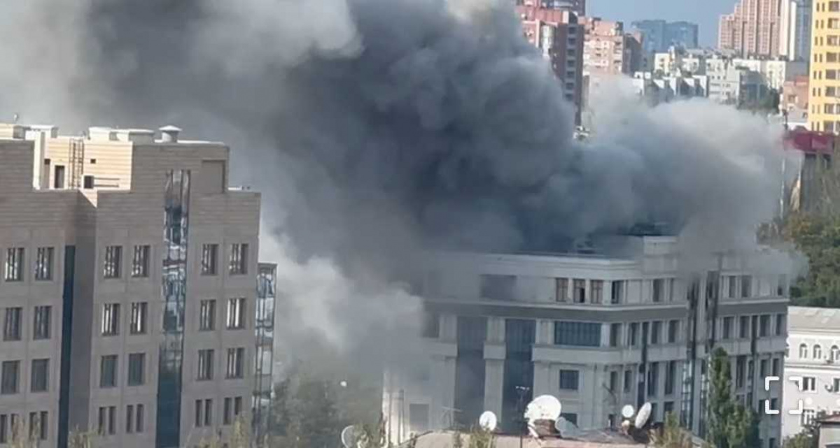 Центр Донецка под обстрелом, повреждена «администрация главы ДНР»