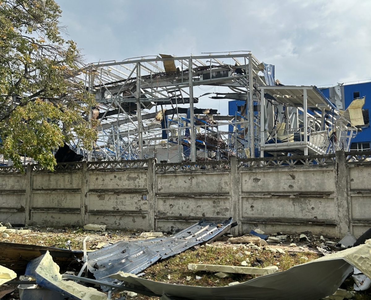 Разрушенный завод PepsiCo в Вишневом. Фото: forbes.ua