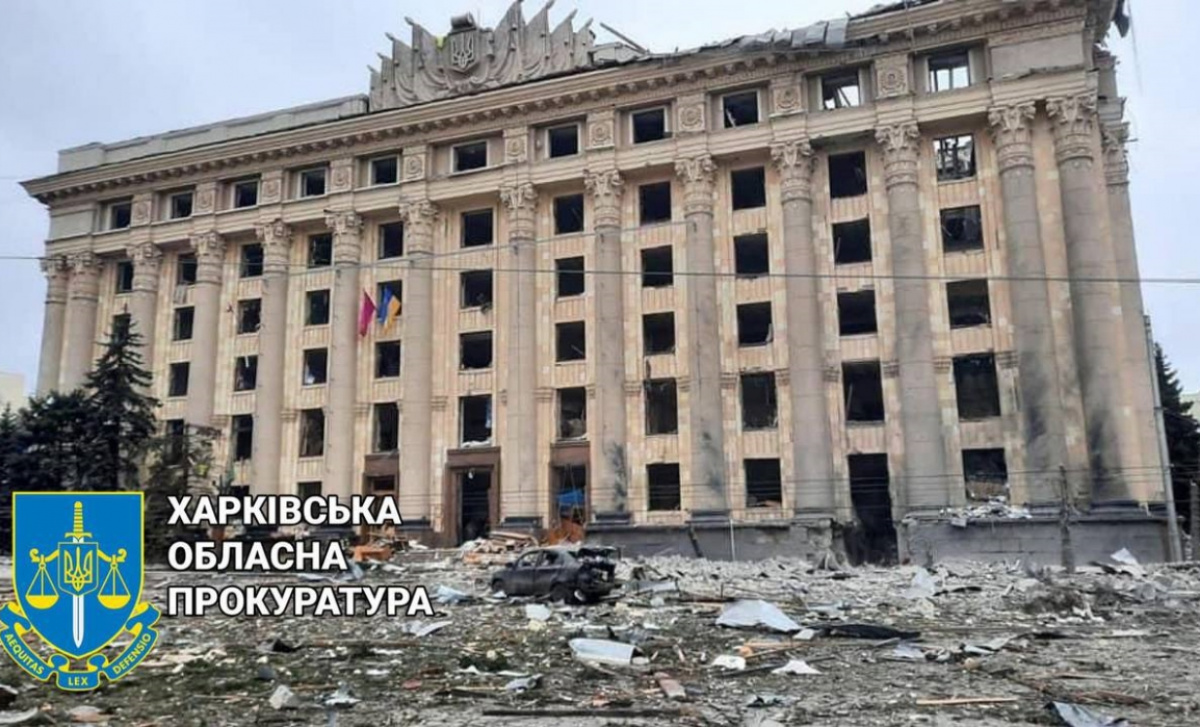 Харківська ОДА після ракетного удару. Фото: ХОП