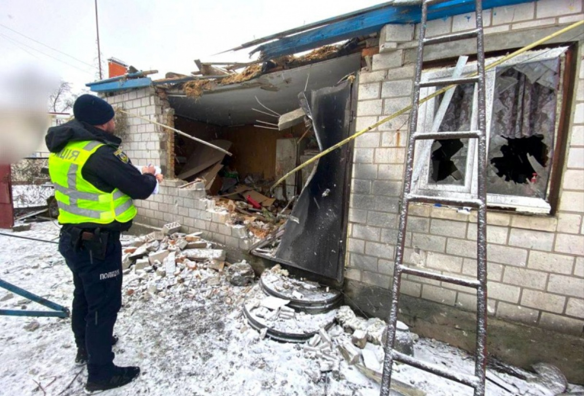 Наслідки ракетної атаки РФ на Київщину Фото: Поліція Київської області