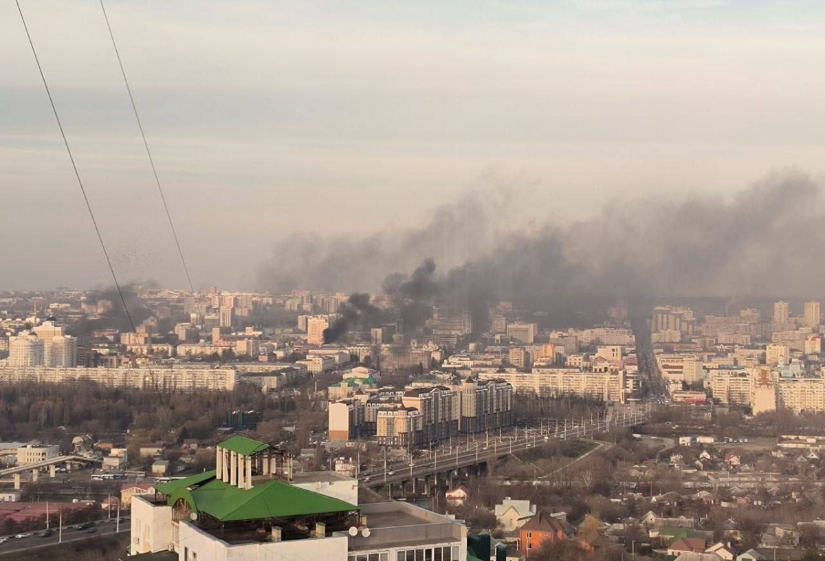 Центр российского Белгорода сегодня подвергся обстрелу. Фото: Baza