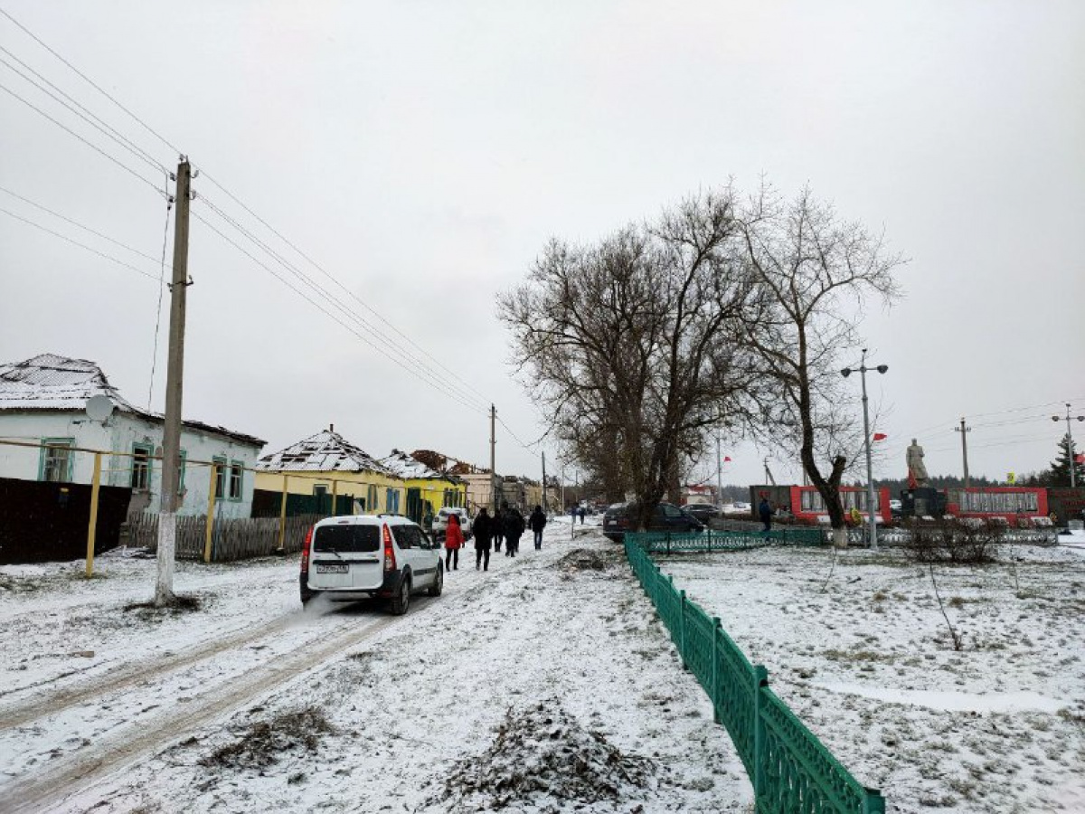 В результате «аварийного схода боеприпаса» пострадали четыре человека, есть повреждения. Фото: Александр Гусев 