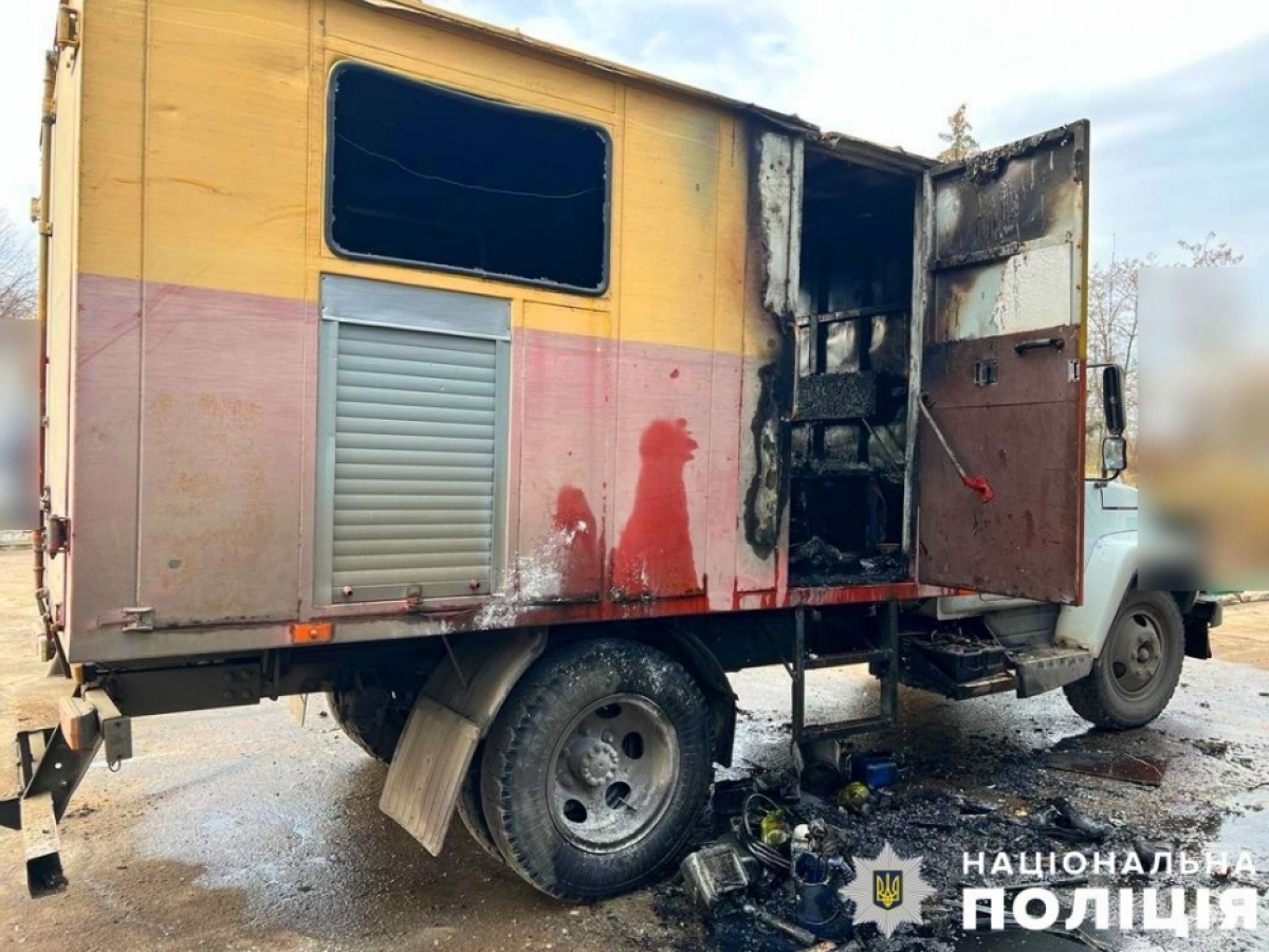 Под обстрел в Херсоне попали сотрудники водоканала. Фото: Нацполиция