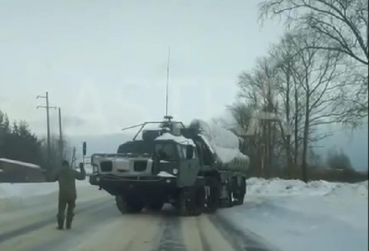 Додаткові системи С-300 у Ленінградській області. Фото: кадр із відео