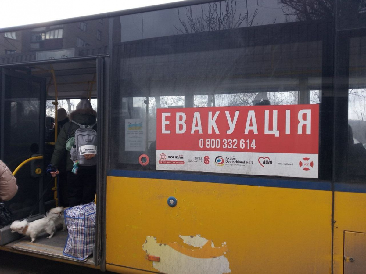 С Селидовской громады 44 жителя выехали в Житомирскую область. Фото: пресс-служба Селидовской ГВА 