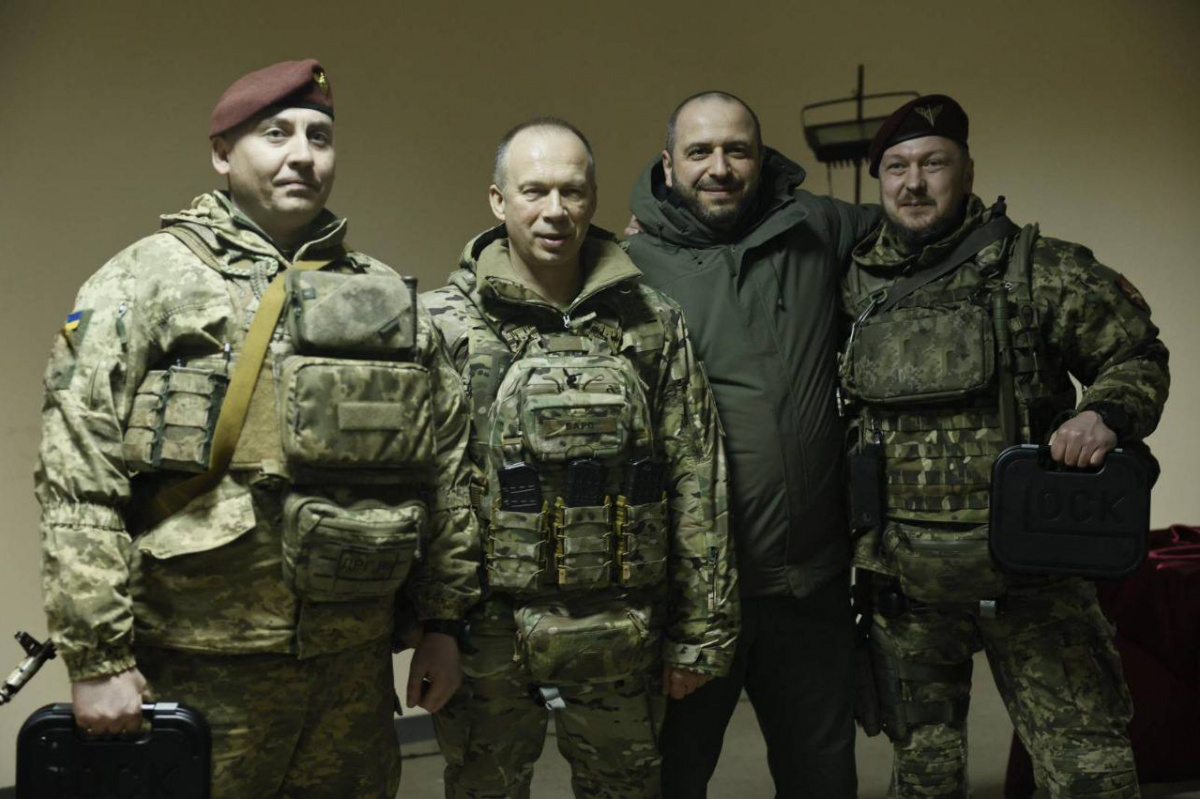 Сирський та Умєров відвідали командні пункти та підрозділи на передовій. Фото: Олександра Сирський 