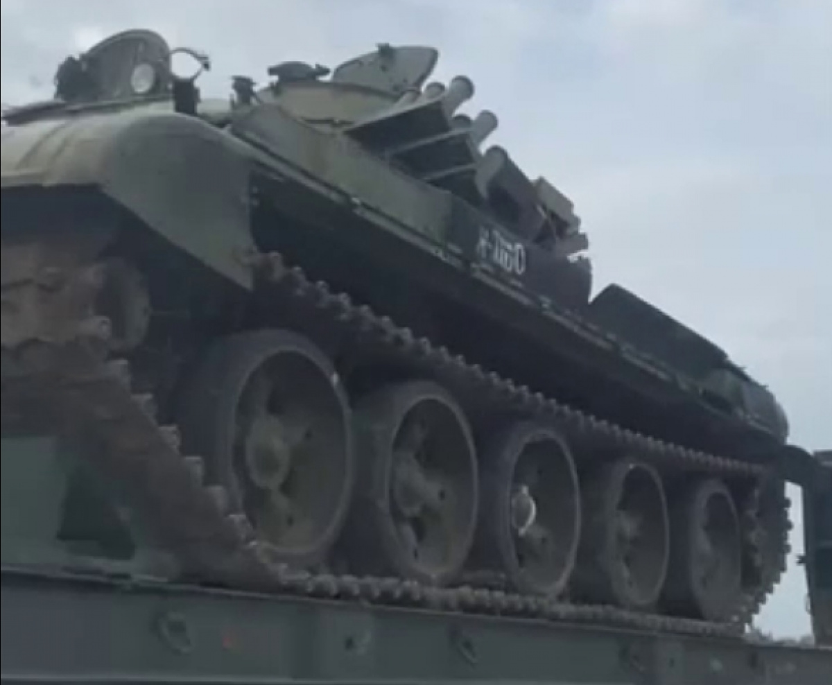 Перекидання танків у Криму. Фото: АТЕШ
