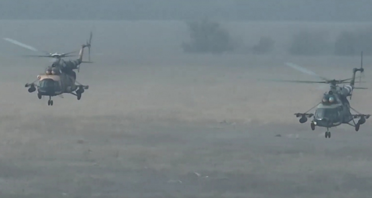 Гелікоптери ЗСУ працюють на Авдіївському напрямку. Фото: кадр із відео