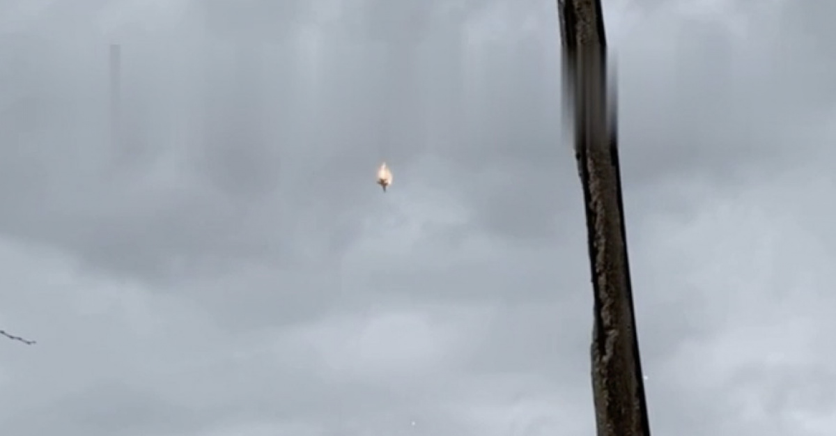 Момент падіння літака над Севастополем. Кадр із відео