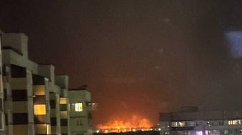В Курске начался сильный пожар после атаки БПЛА