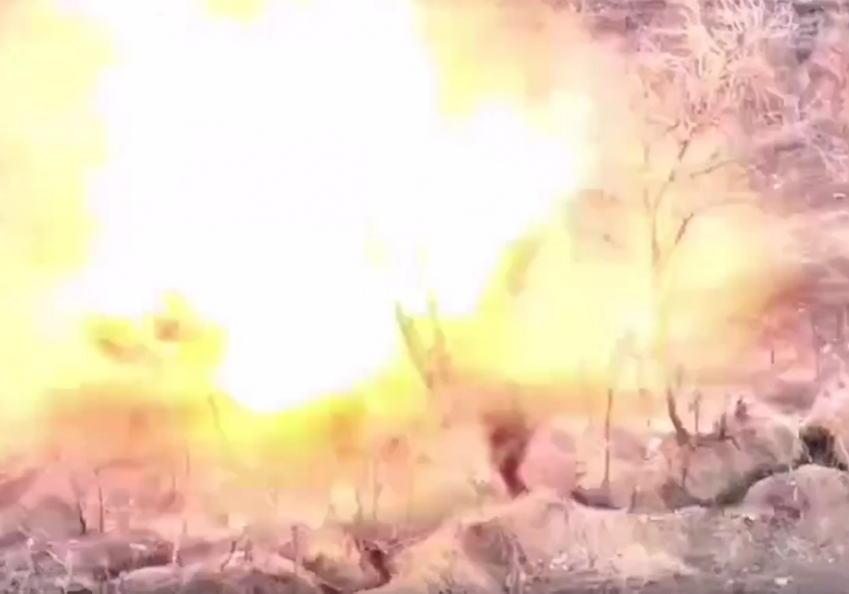 Робот ВСУ с позывным «Динамо» взрывает траншеи россиян. Фото: кадр из видео