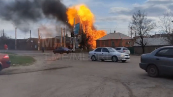 Взрыв автомобиля в Луганске. Кадр из видео