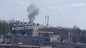 Россияне нанесли удар по Константиновке авиабомбой. Фото: Типичная Константиновка