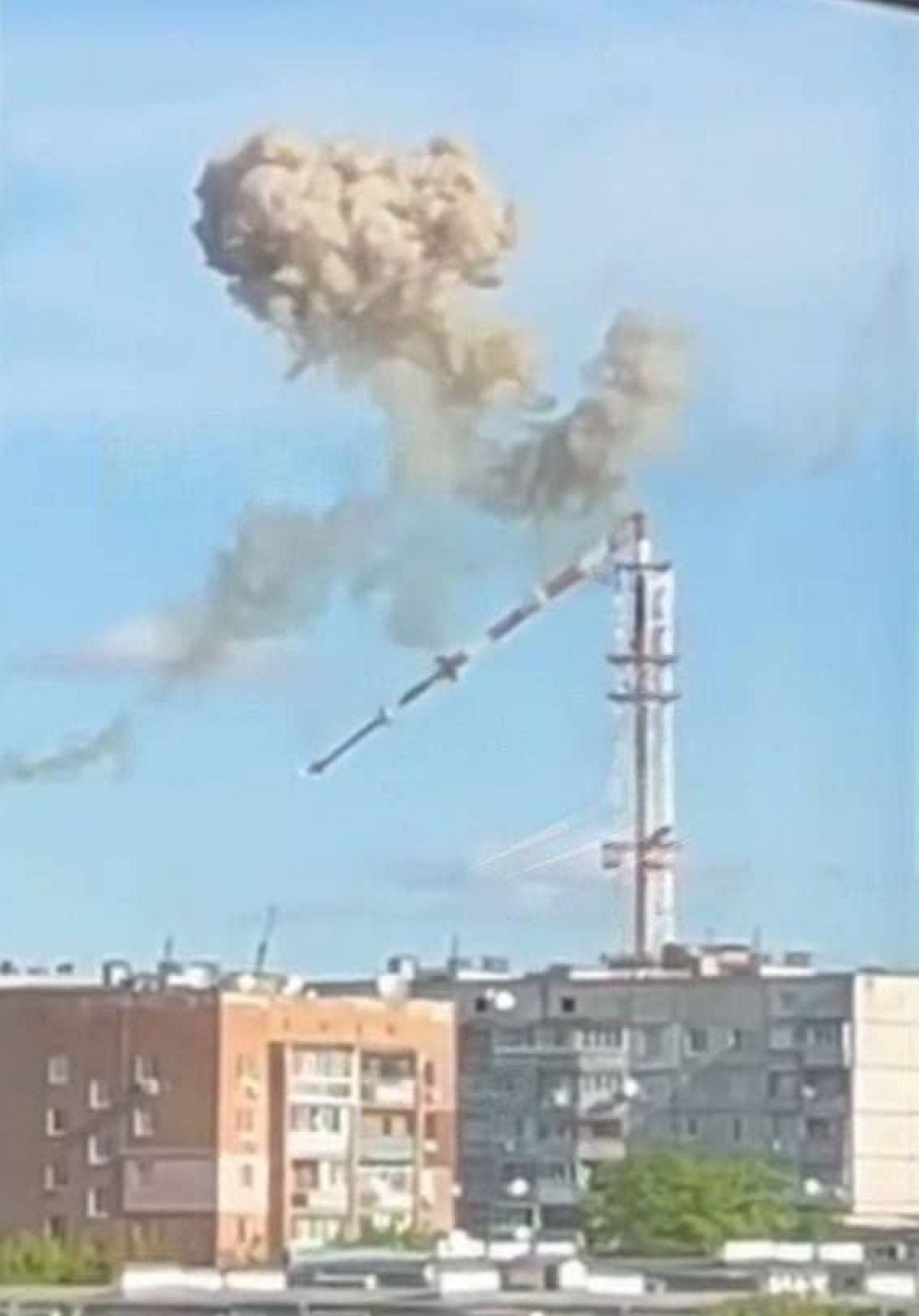 Россияне атаковали телевышку в Харькове. Фото: социальные сети
