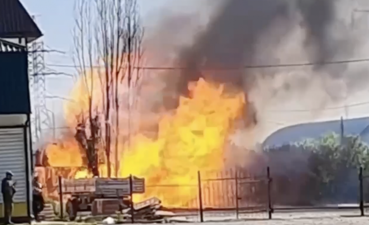 Пожежа на заправці у Щебекиному. Кадр із відео