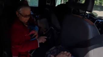 Евакуація з прифронтового Калинового: врятовано чотирьох людей. Фото: кадр із відео