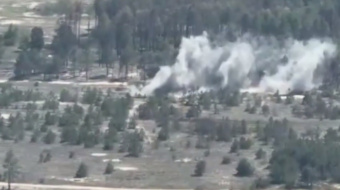 Знищена російська гармата «Мста Б». Фото: кадр із відео