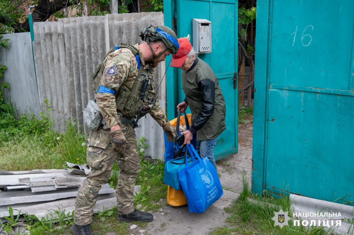 Эвакуация в Харьковской области. Фото: полиция