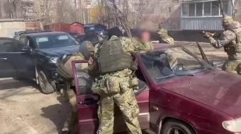 Задержание луганчанина пророссийскими боевиками. Фото: Кадр с видео