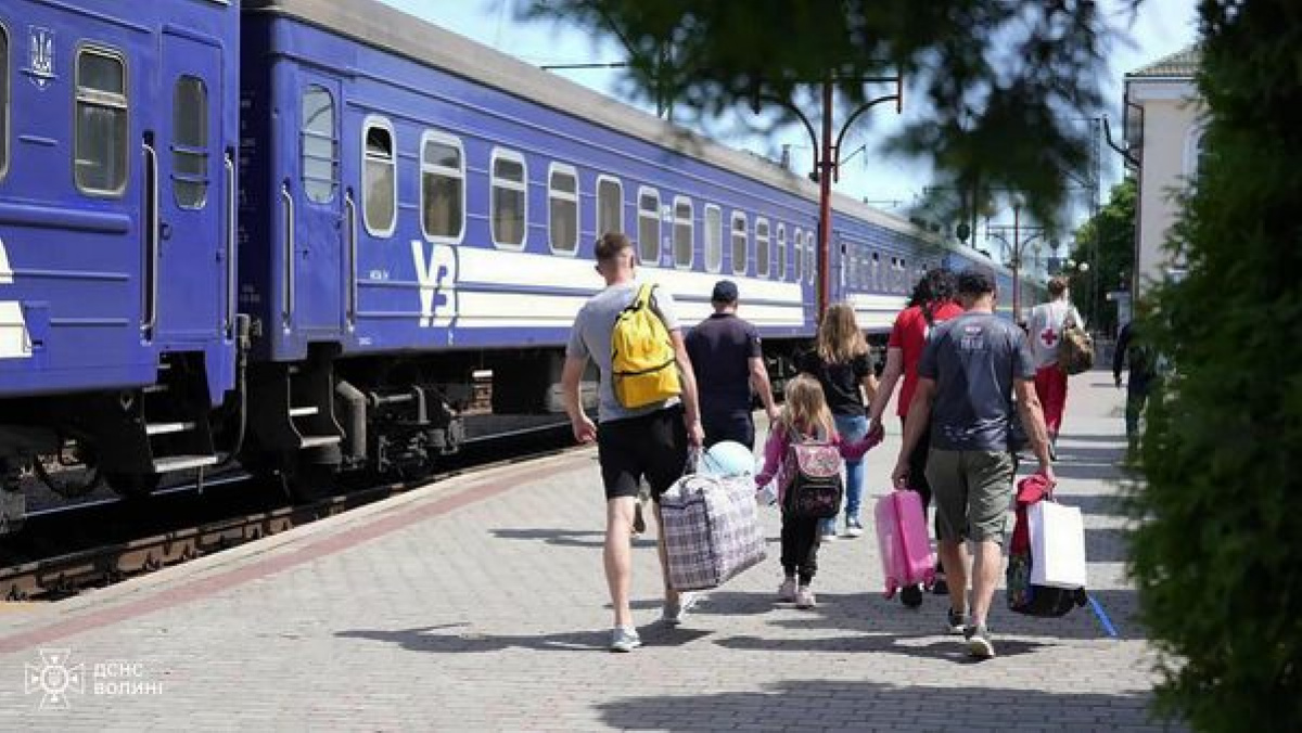 Четвертий евакуаційний поїзд із Донецької області днями прибув до Ковеля. Фото: пресслужба Червоного хреста України 