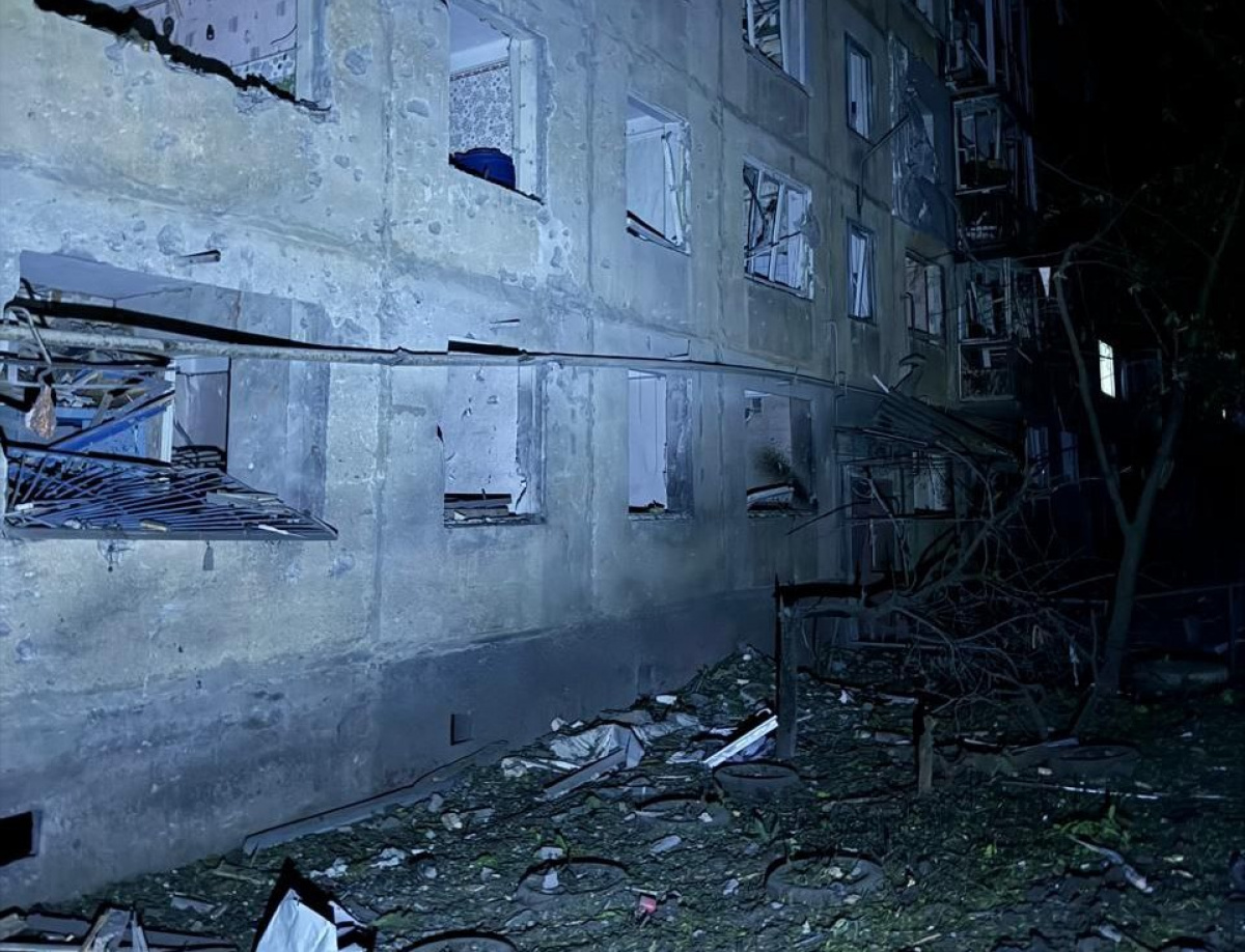 Наслідки нічного обстрілу Селідова. Фото: Міська військова адміністрація