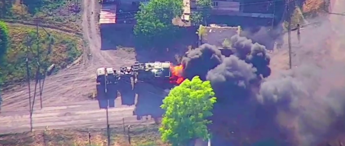 Знищена пускова установка ЗРК «Бук-М2» неподалік окупованого Докучаєвська. Фото: кадр із відео