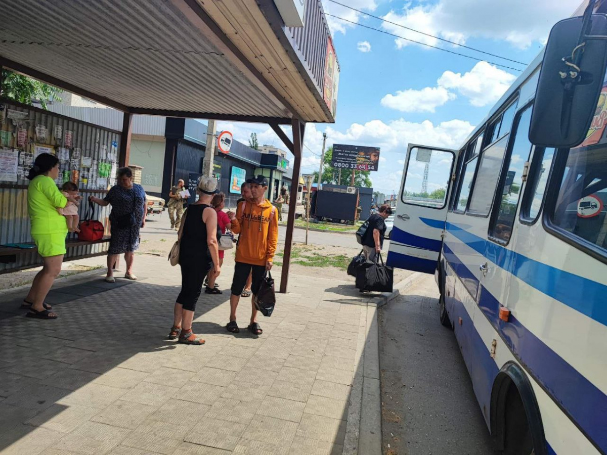 Девять человек из Селидовской громады эвакуировались во Львов. Фото: Селидовская ГВА 