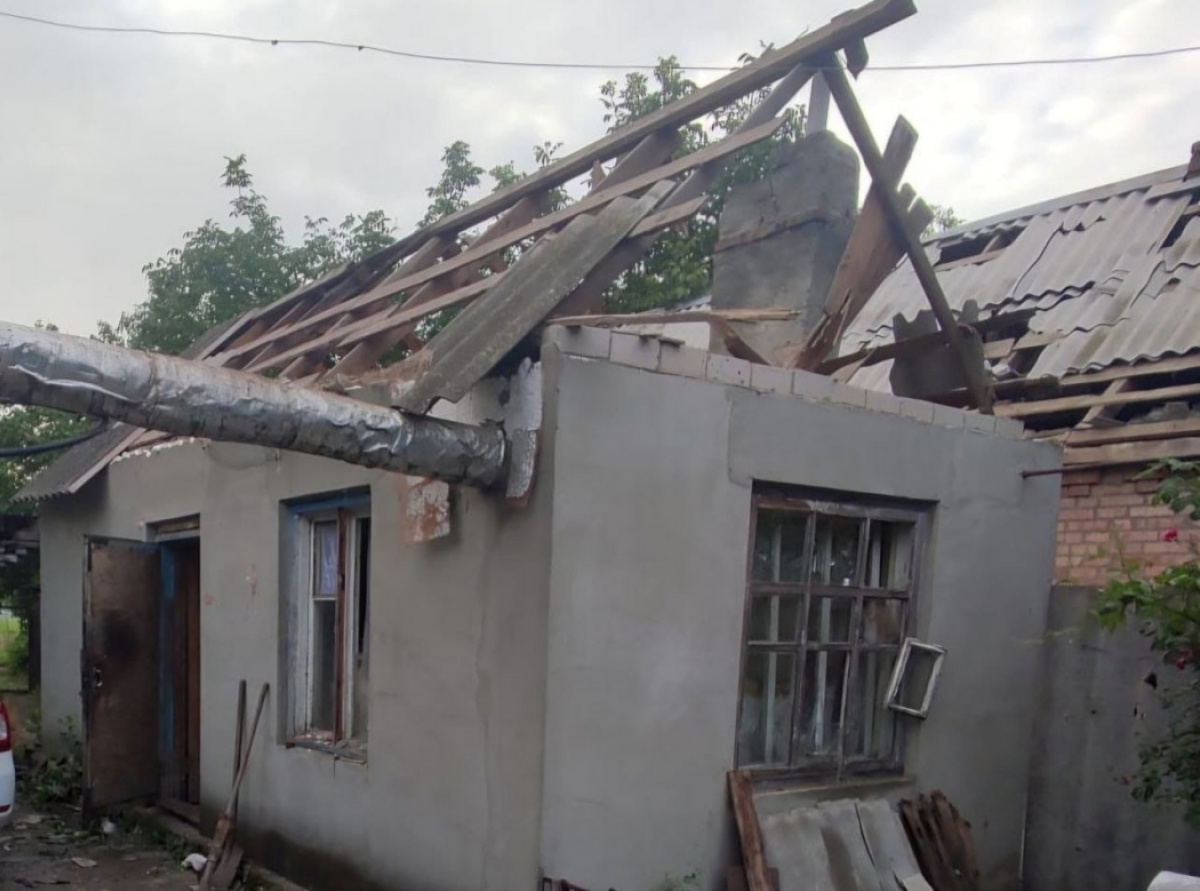 РФ атакувала Дніпропетровську область: пошкоджені будинки, авто та ЛЕП